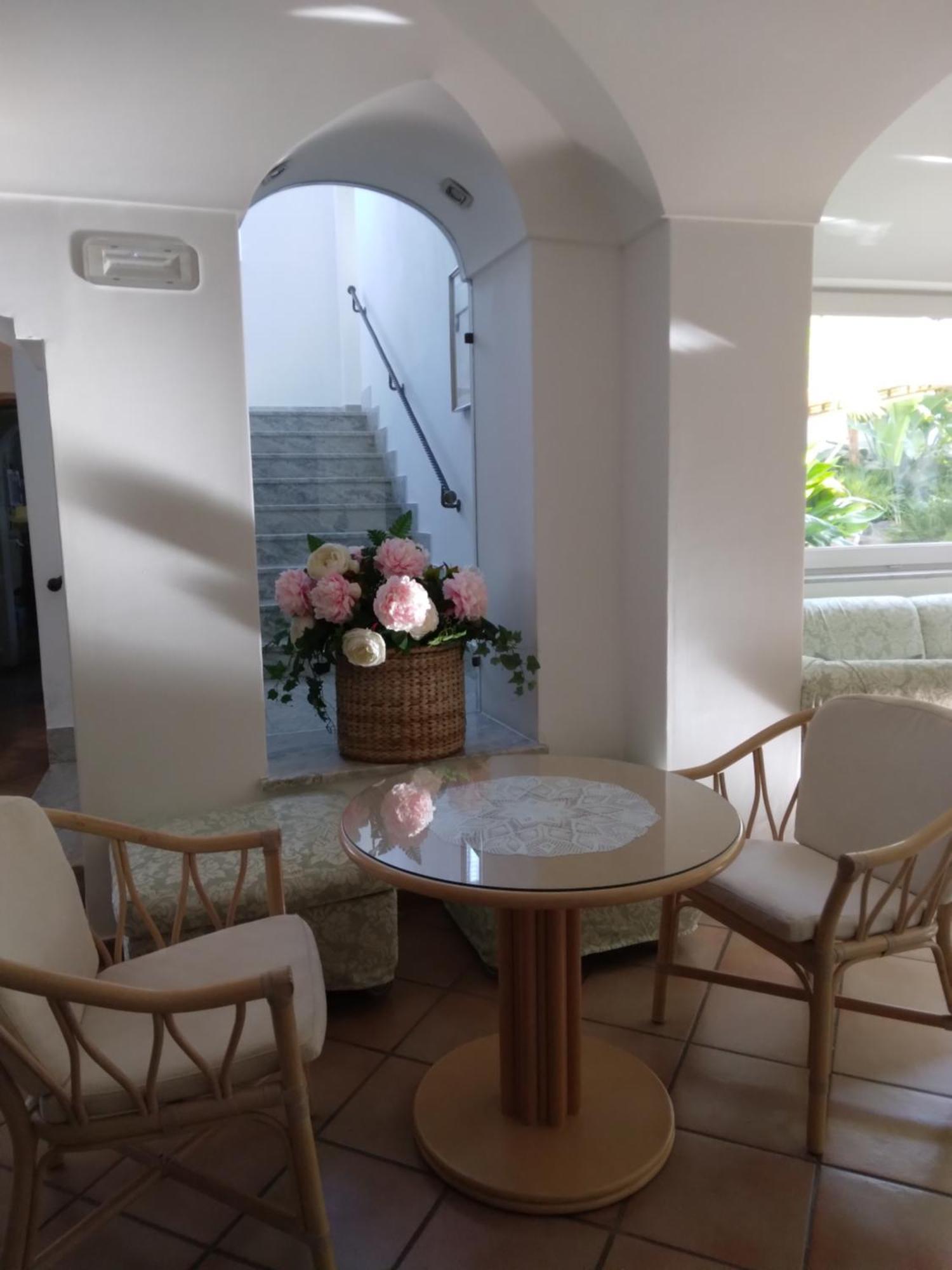 Hotel Villa Angelica Lacco Ameno  Buitenkant foto