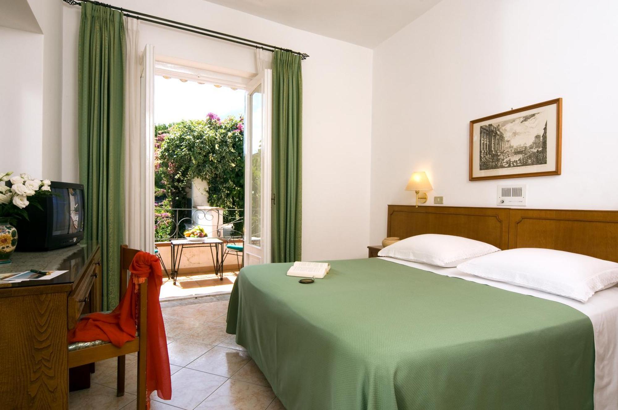 Hotel Villa Angelica Lacco Ameno  Buitenkant foto