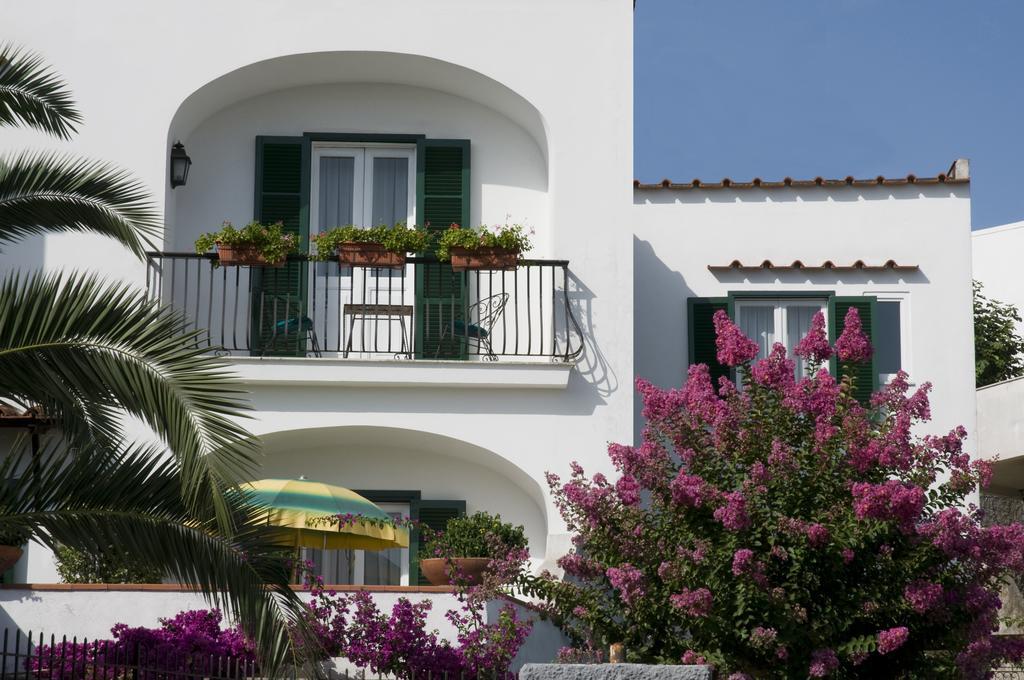 Hotel Villa Angelica Lacco Ameno  Buitenkant foto